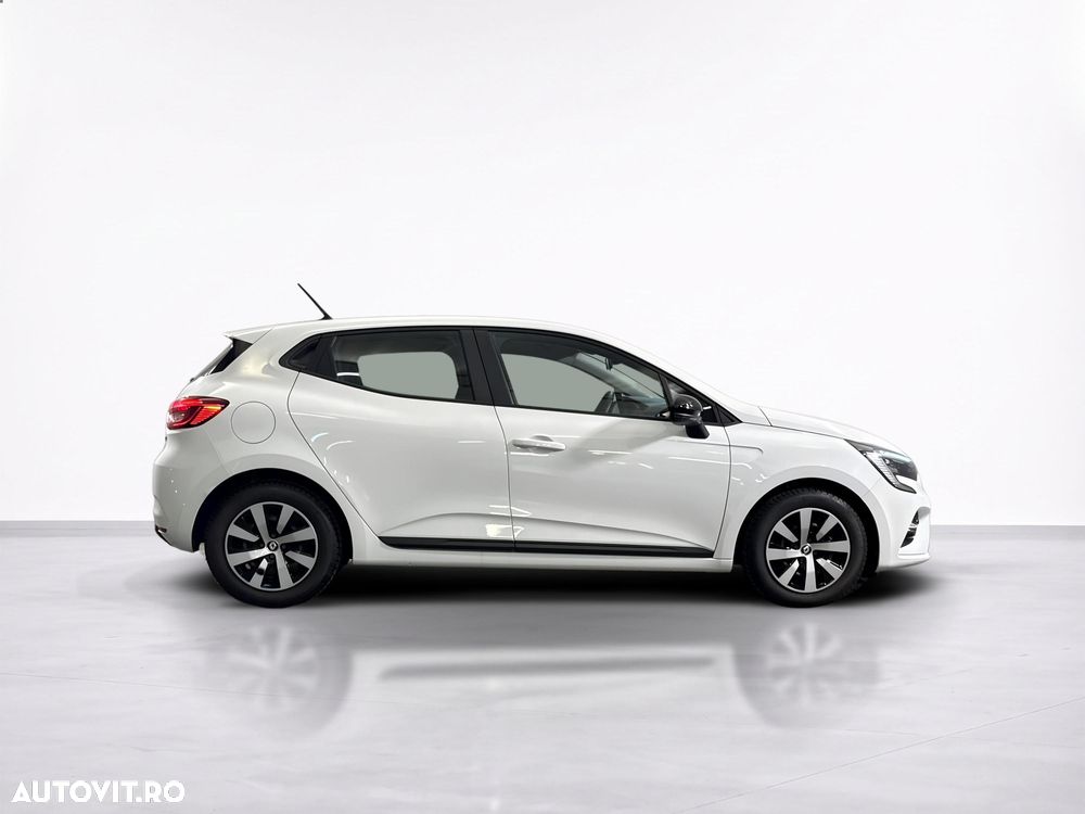 Renault Clio - 7