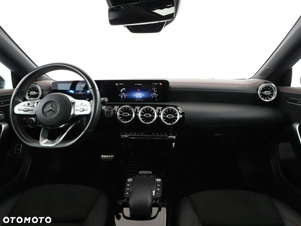 Mercedes-Benz CLA 200 d 8G-DCT AMG Line - 16