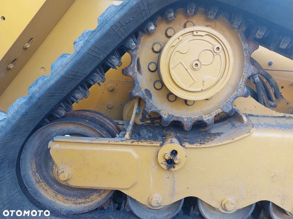 Caterpillar 279D3 - 25