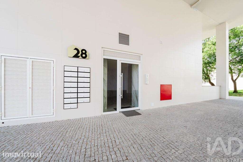 Apartamento T4 em Caldas da Rainha - Nossa Senhora do Pópulo, Coto e S - Grande imagem: 3/40