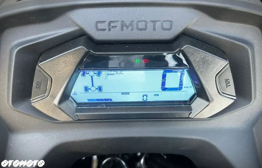 CFMoto CForce - 8