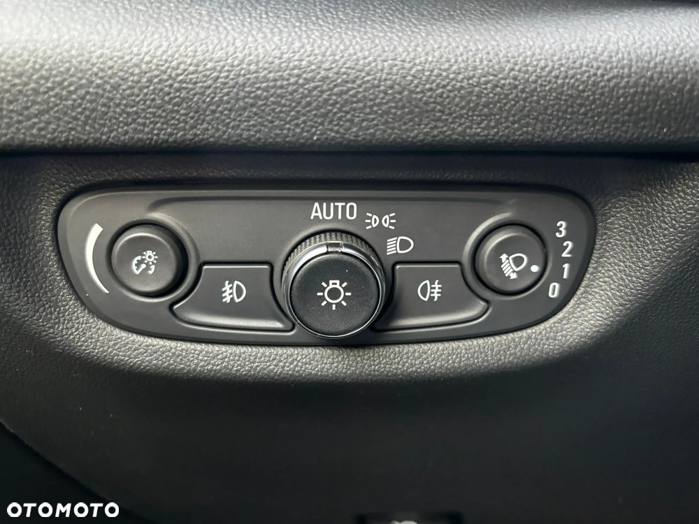 Opel Insignia 1.5 Business Elegance - 12