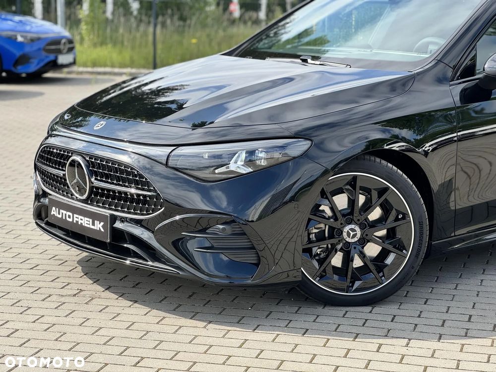 Mercedes-Benz CLA 220 mHEV 4-Matic 8G-DCT - 9