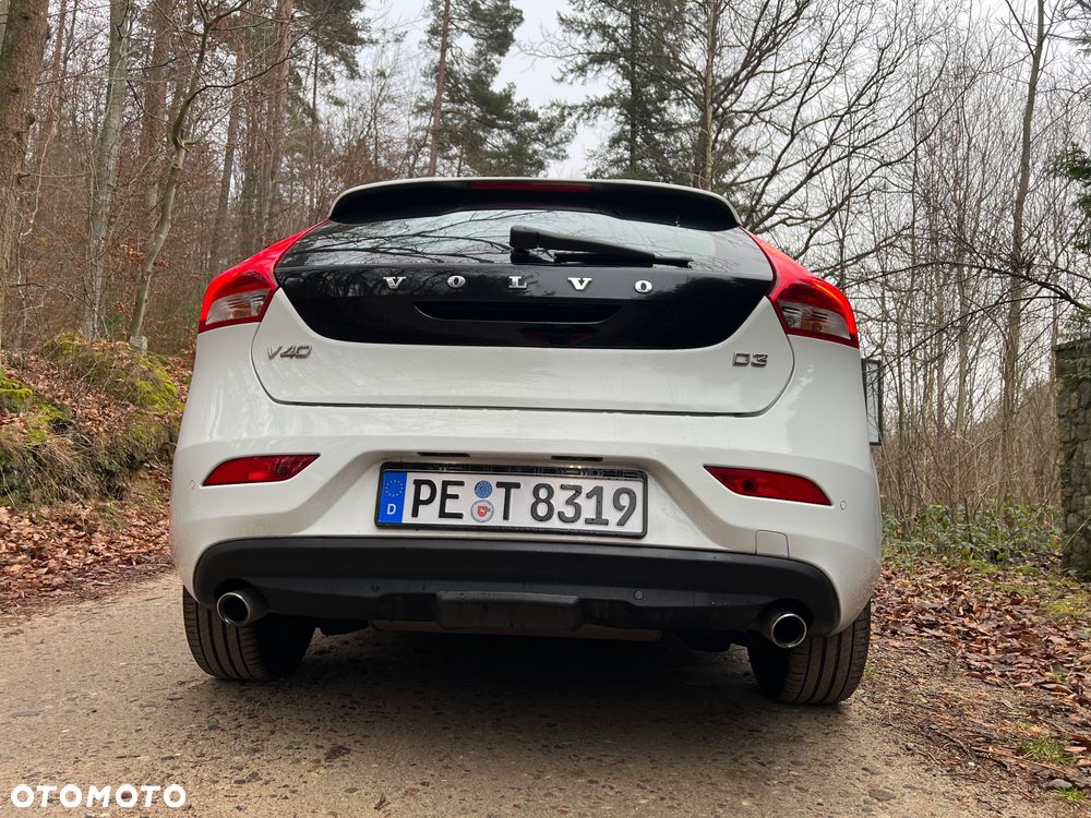Volvo V40 D3 Geartronic Inscription - 14