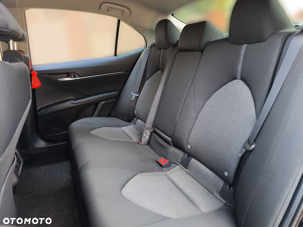 Toyota Camry 2.5 Hybrid Comfort CVT - 13
