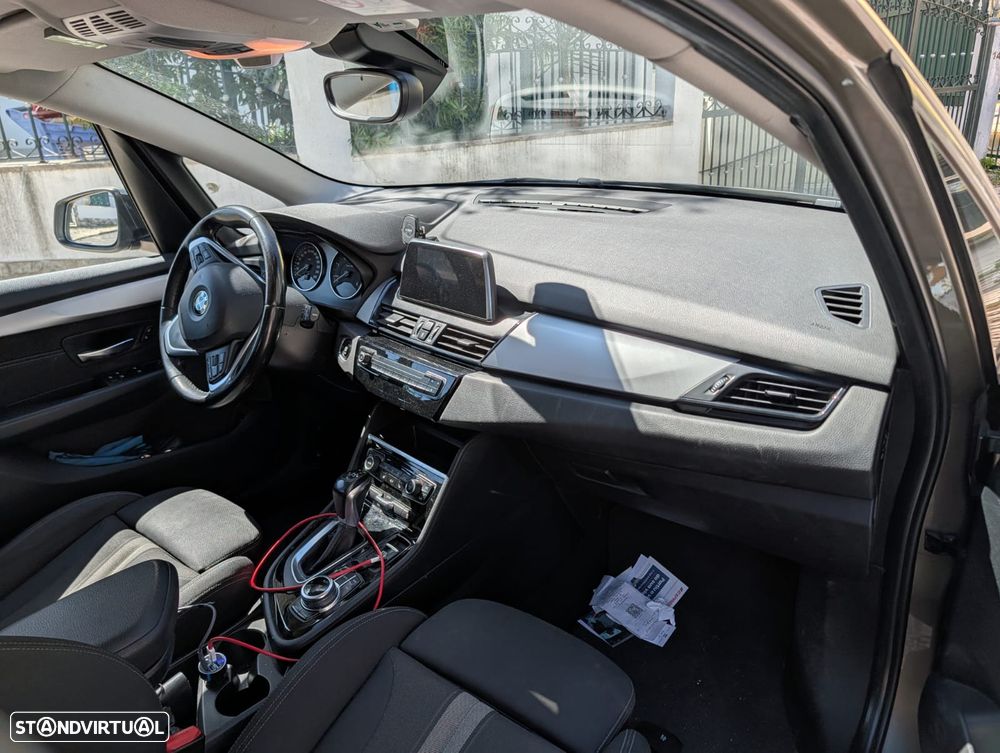BMW 216 Active Tourer d Aut. Advantage - 11
