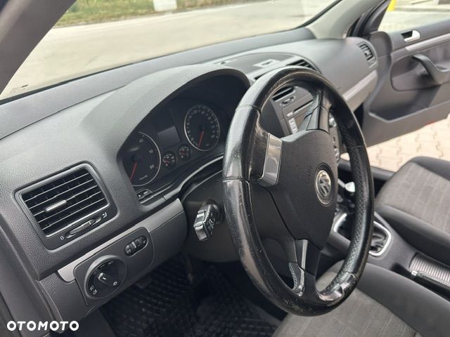 Volkswagen Golf 1.9 TDI Tour - 21