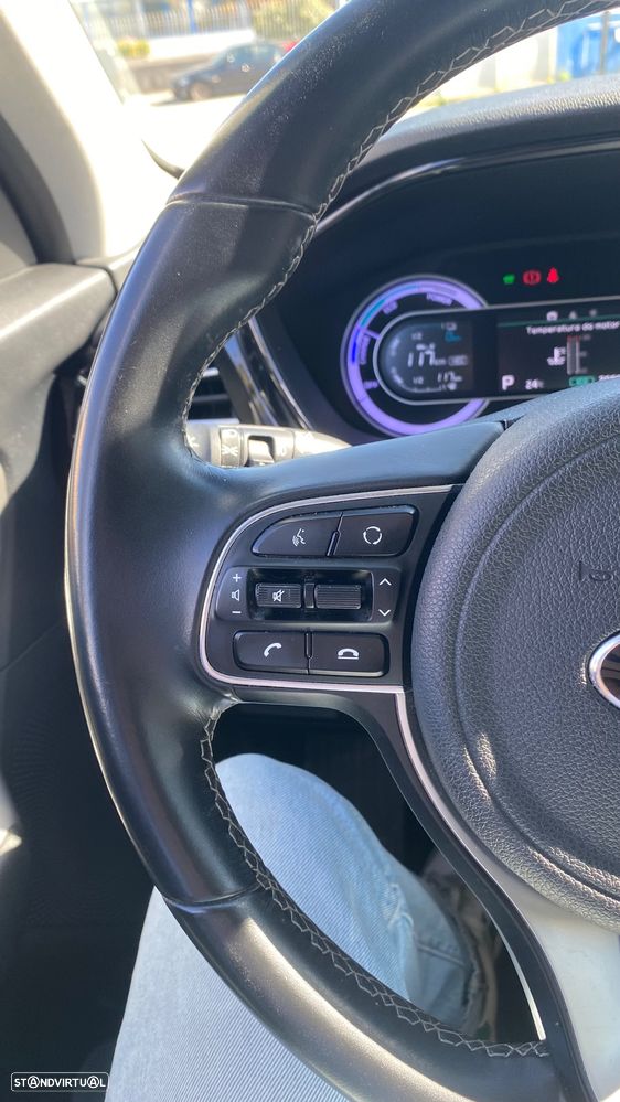 Kia Niro 1.6 GDi PHEV Urban - 33