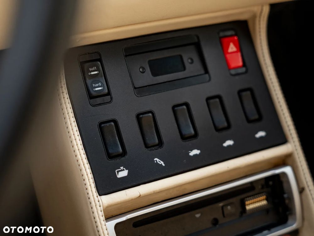 Ferrari Mondial - 35