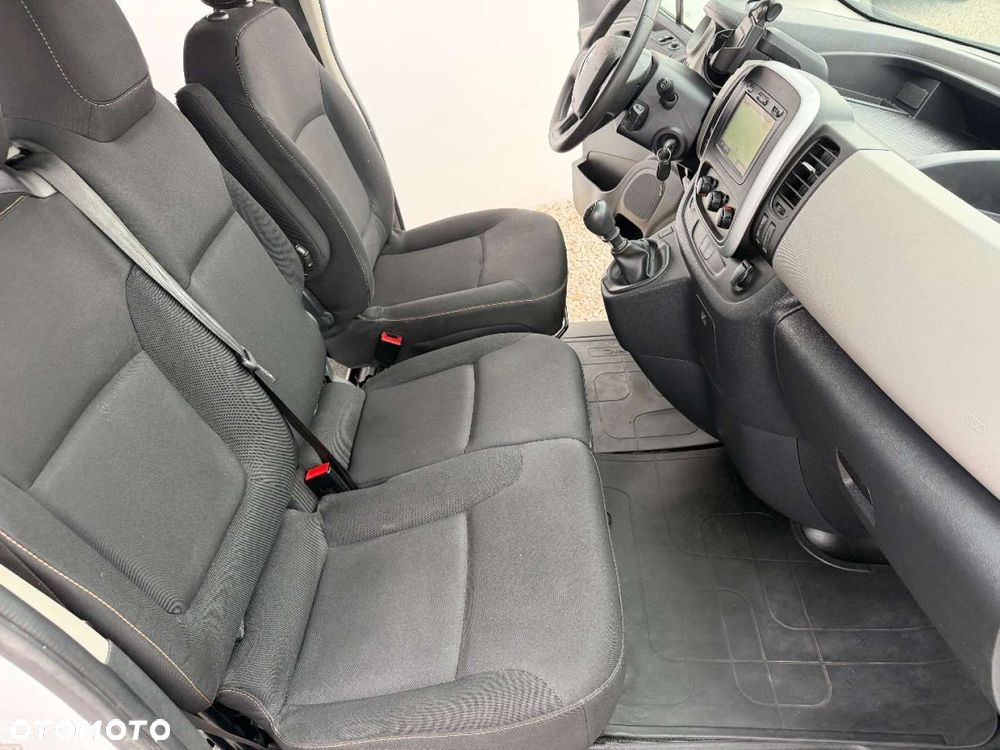 Renault Trafic - 15