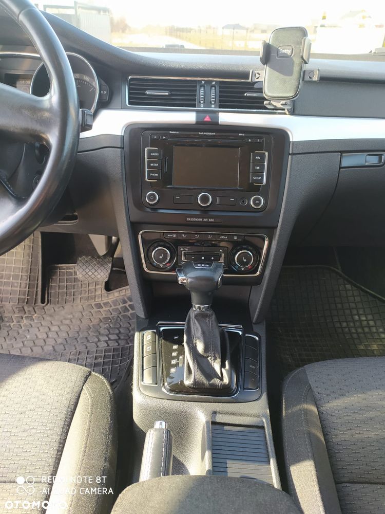 Skoda Superb 2.0 TDI DSG Comfort - 9