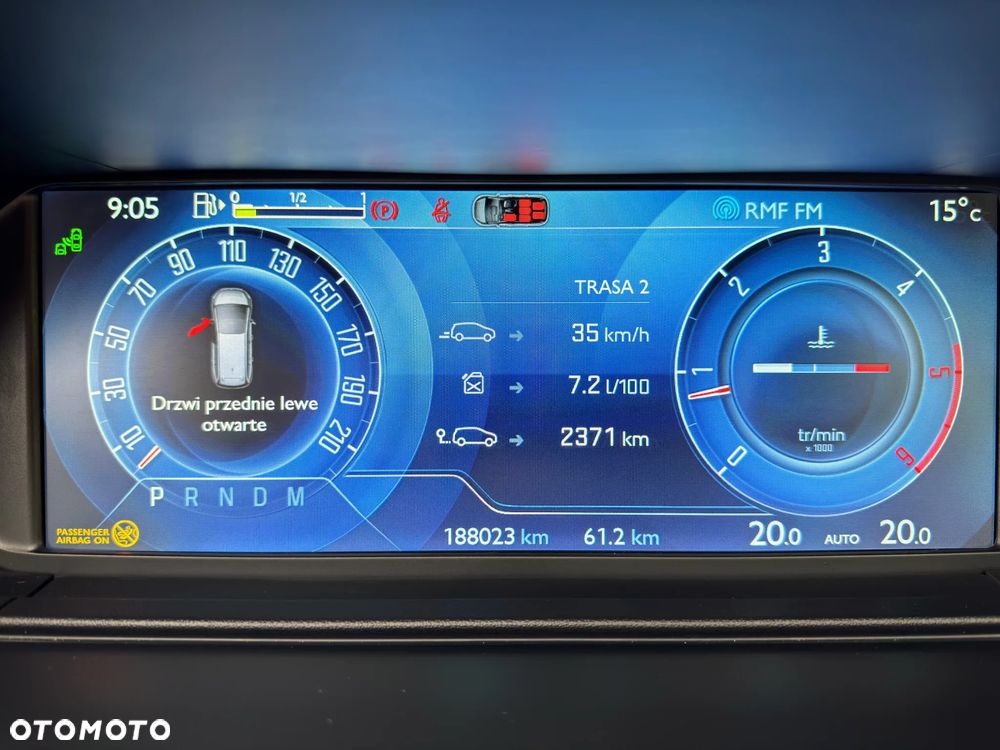Citroën C4 Grand Picasso BlueHDi 150 EAT6 Exclusive - 24