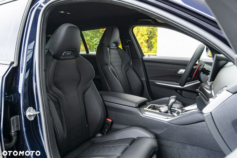 BMW M3 Competition M xDrive - 23
