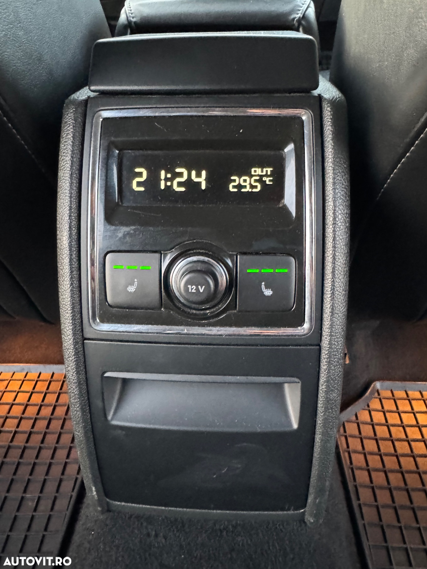 Skoda Superb 2.0 TDI DSG L&K - 7