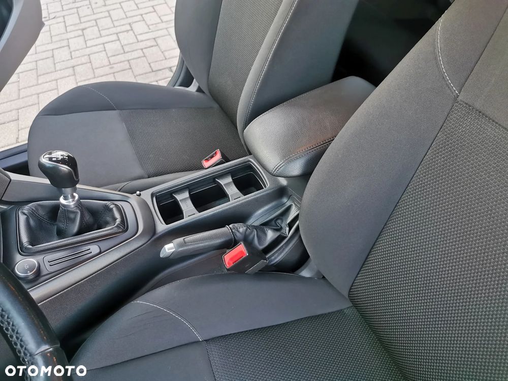 Ford Focus 1.5 TDCi SYNC Edition - 14