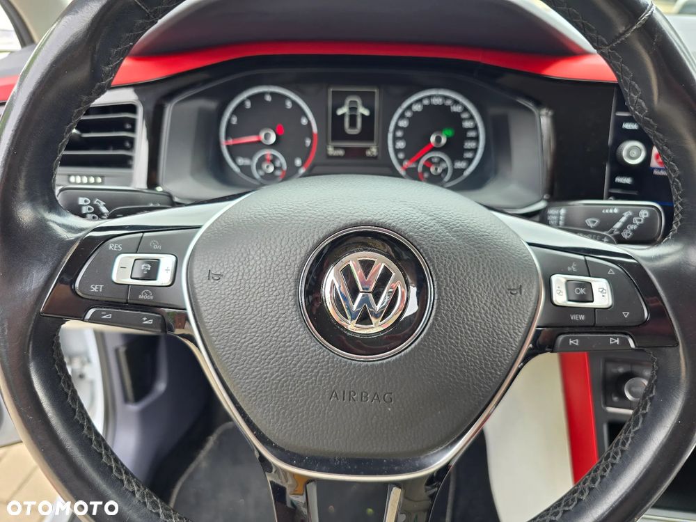 Volkswagen Polo - 26
