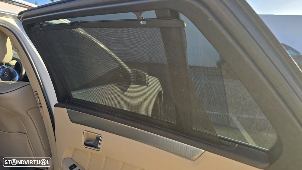 Mercedes-Benz E 300 Bluetec Hybrid Avantgarde - 13