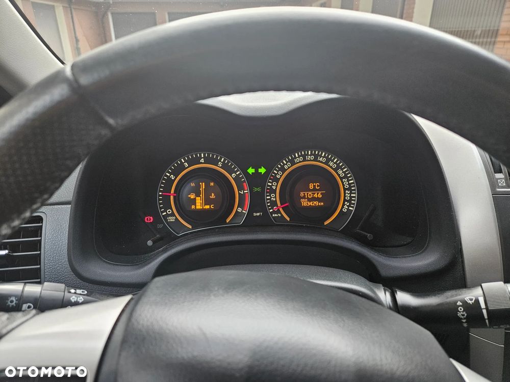 Toyota Corolla 1.6 Luna - 17