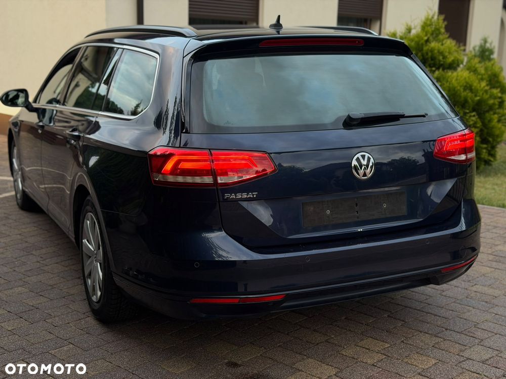Volkswagen Passat - 3