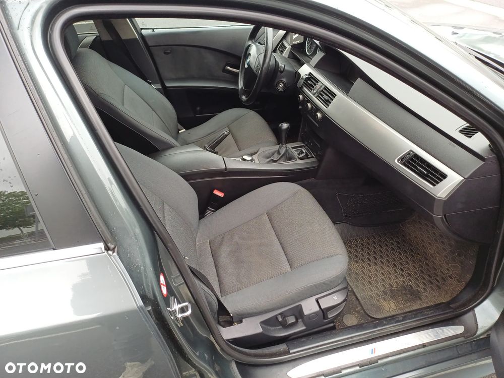 BMW Seria 5 520i - 12