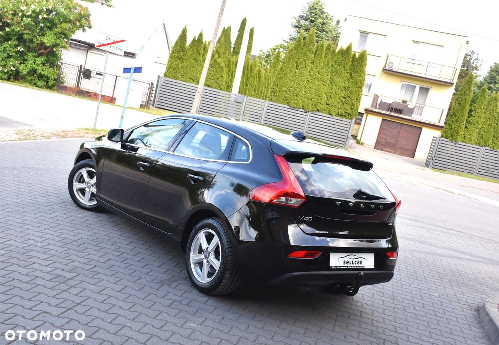 Volvo V40 D2 Drive-E Summum - 4