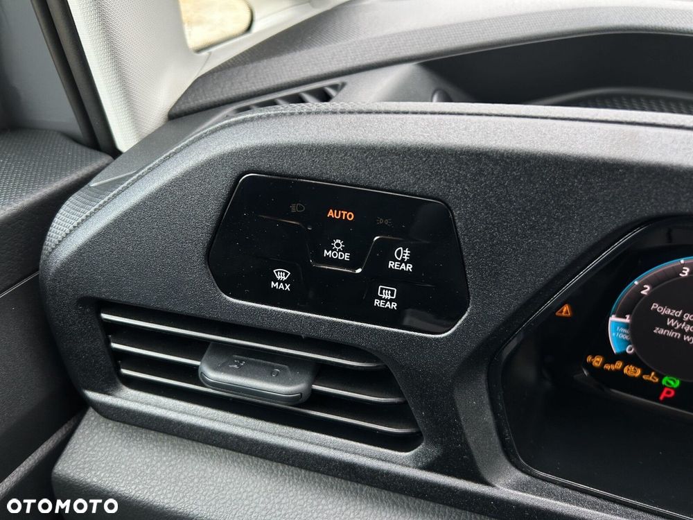 Volkswagen Caddy Maxi 1.5 TSI DSG - 32