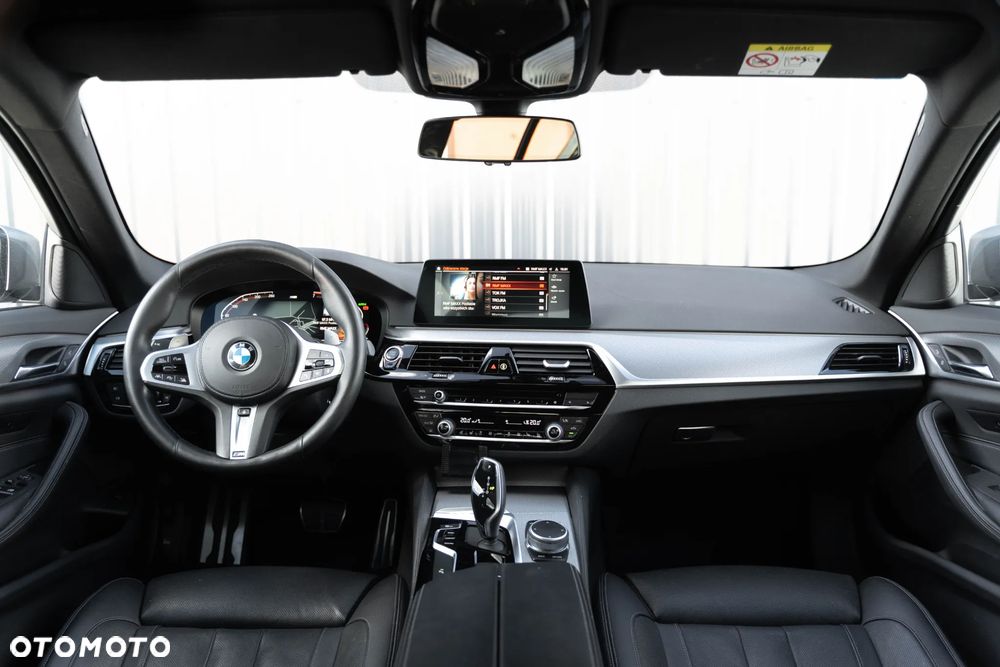 BMW Seria 5 530i xDrive M Sport sport - 19