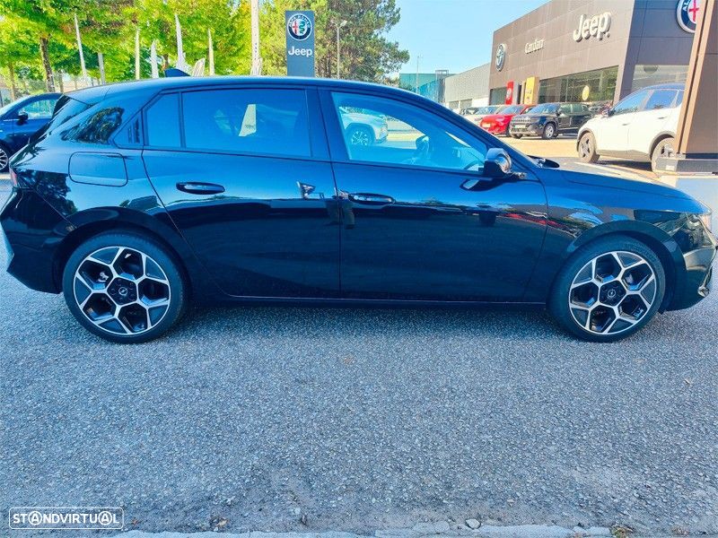 Opel Astra 1.5 D GS Aut. - 4