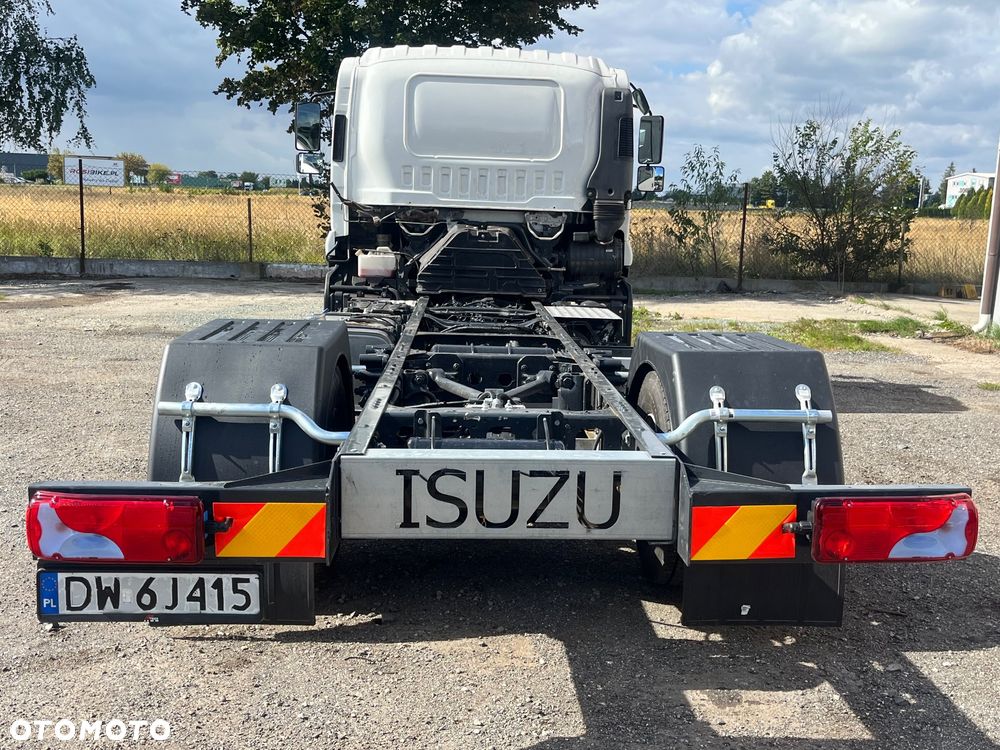 Isuzu AMP - 6