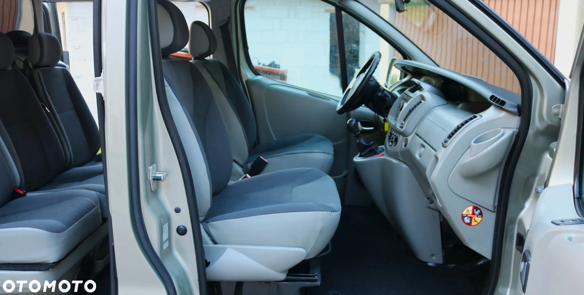 Opel Vivaro - 16