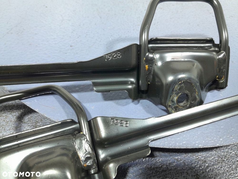 TOYOTA PRIUS II 03- MOCOWANIA FOTELIKA TYŁ ISOFIX 2 SZT - 4