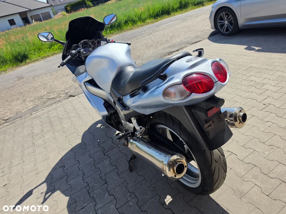 Kawasaki ZZR - 6