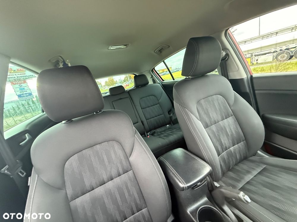 Kia Sportage 1.7 CRDI 2WD Edition 7 - 9