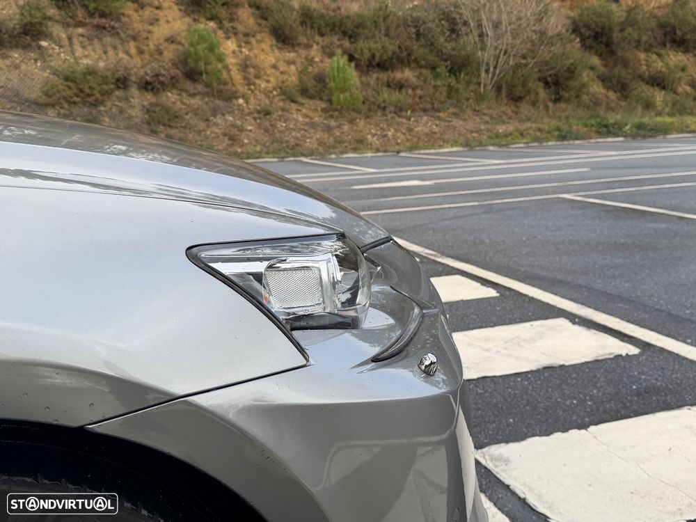 Lexus IS 300H Pack Executive+ - 20