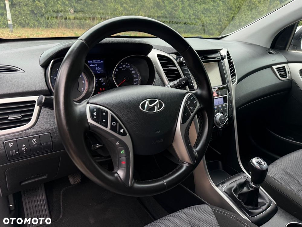 Hyundai i30 1.6 GDI Premium - 6