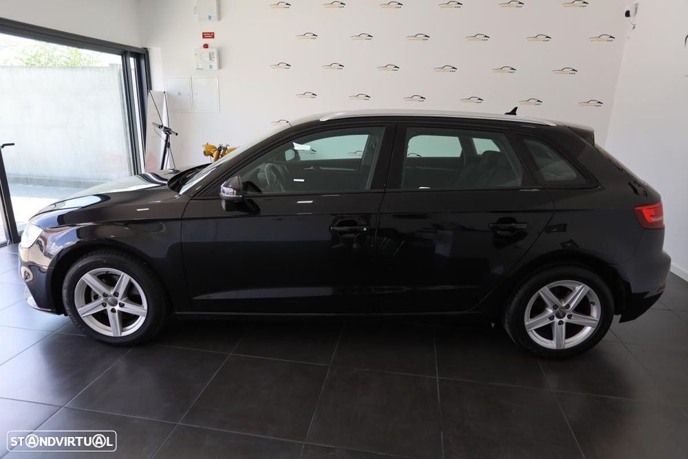 Audi A3 Sportback 1.6 TDI Sport - 4
