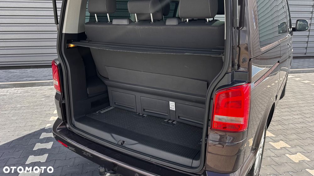 Volkswagen Multivan - 13