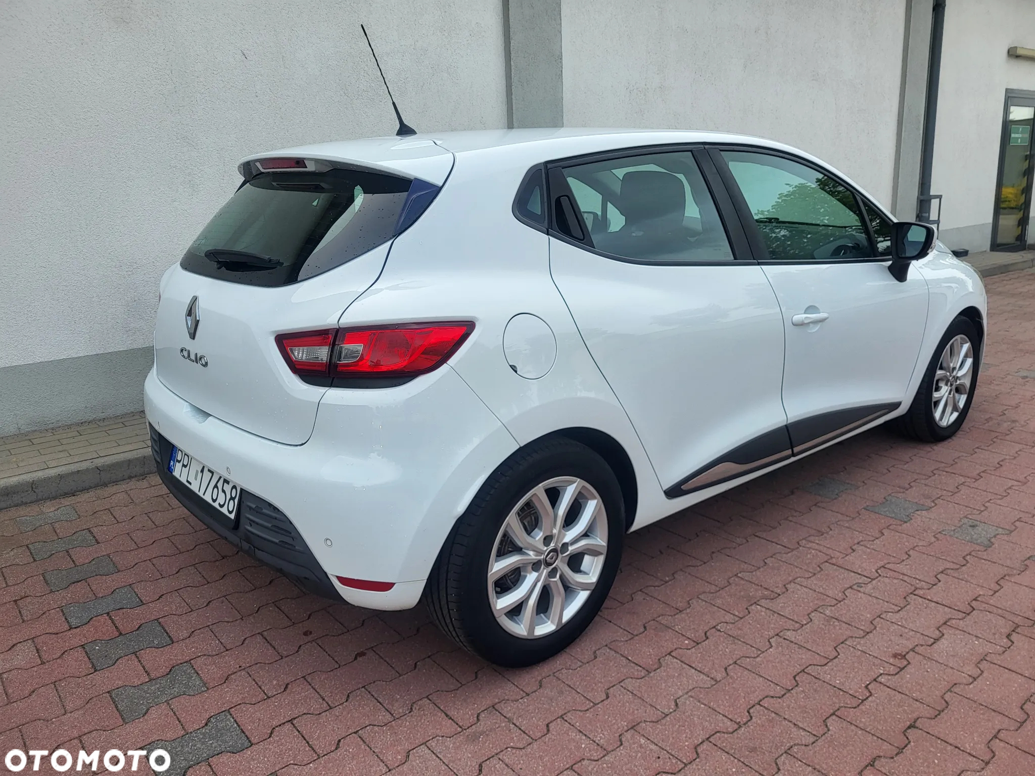 Renault Clio - 6