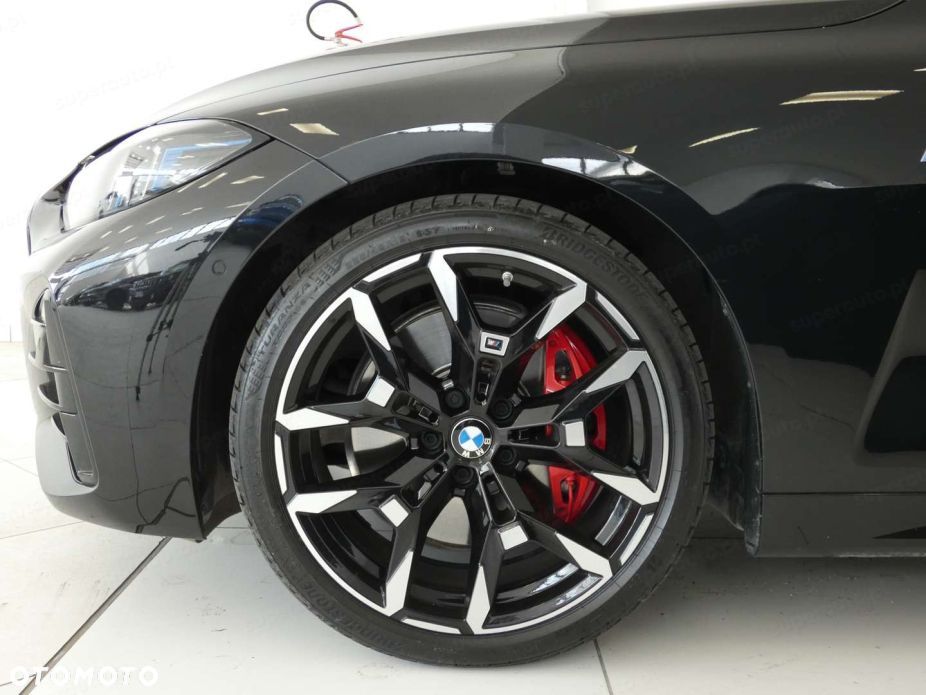 BMW Seria 4 M440i xDrive mHEV - 18