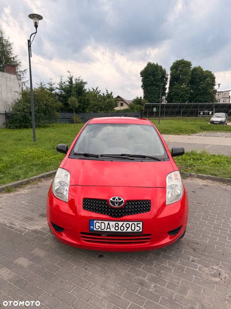 Toyota Yaris 1.0 VVT-i - 4
