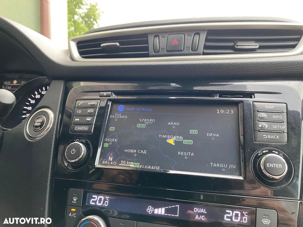 Nissan Qashqai 1.6 DCI Xtronic TEKNA - 13