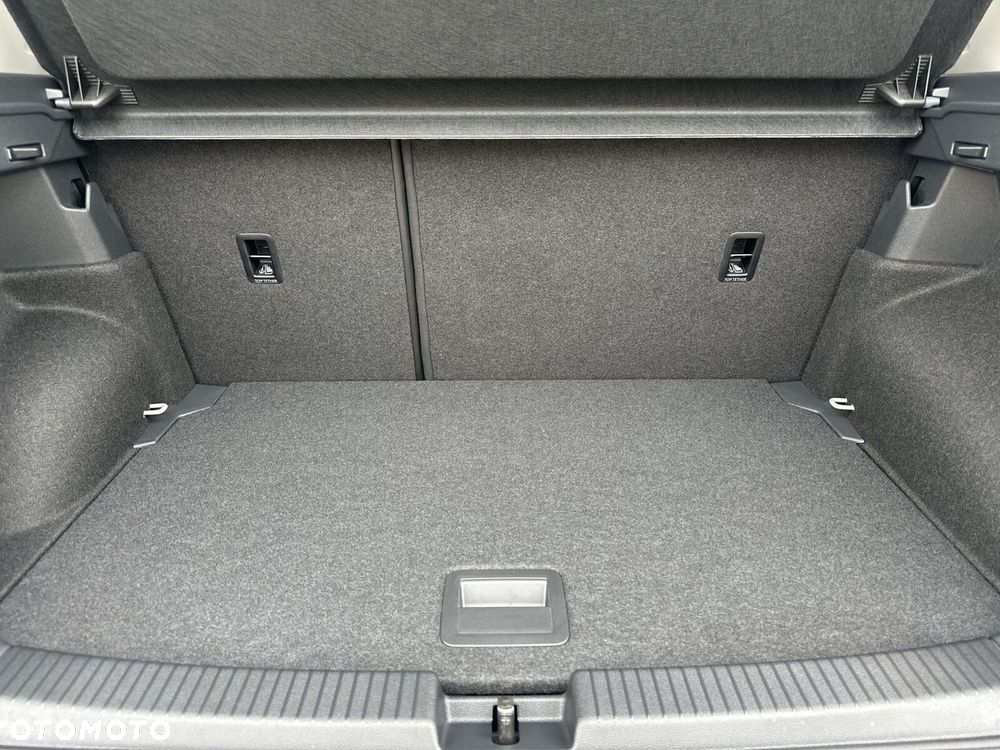 Volkswagen T-Cross - 11