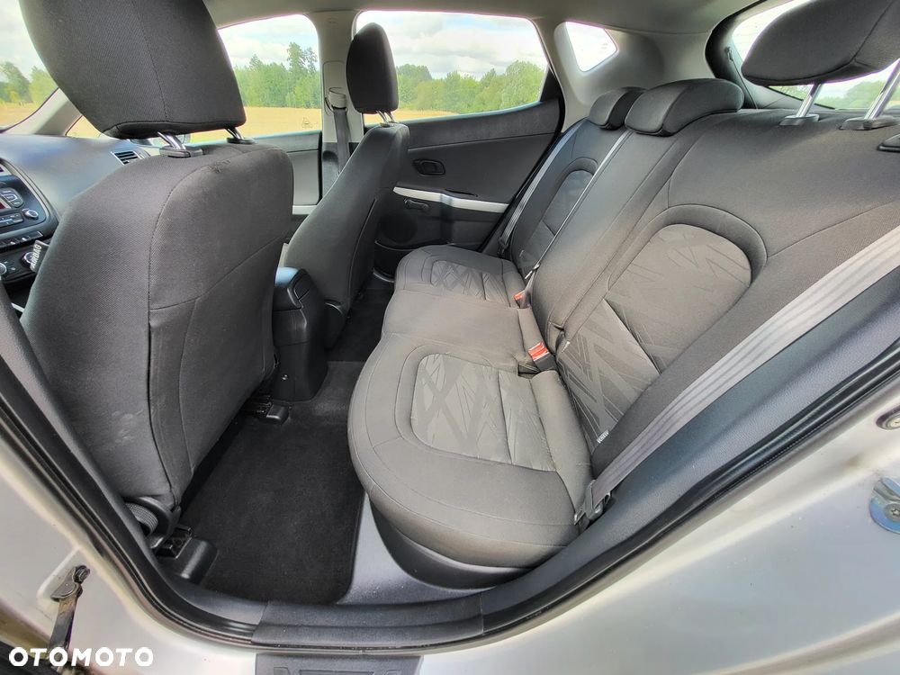 Kia Ceed 1.4 CVVT Attract - 26