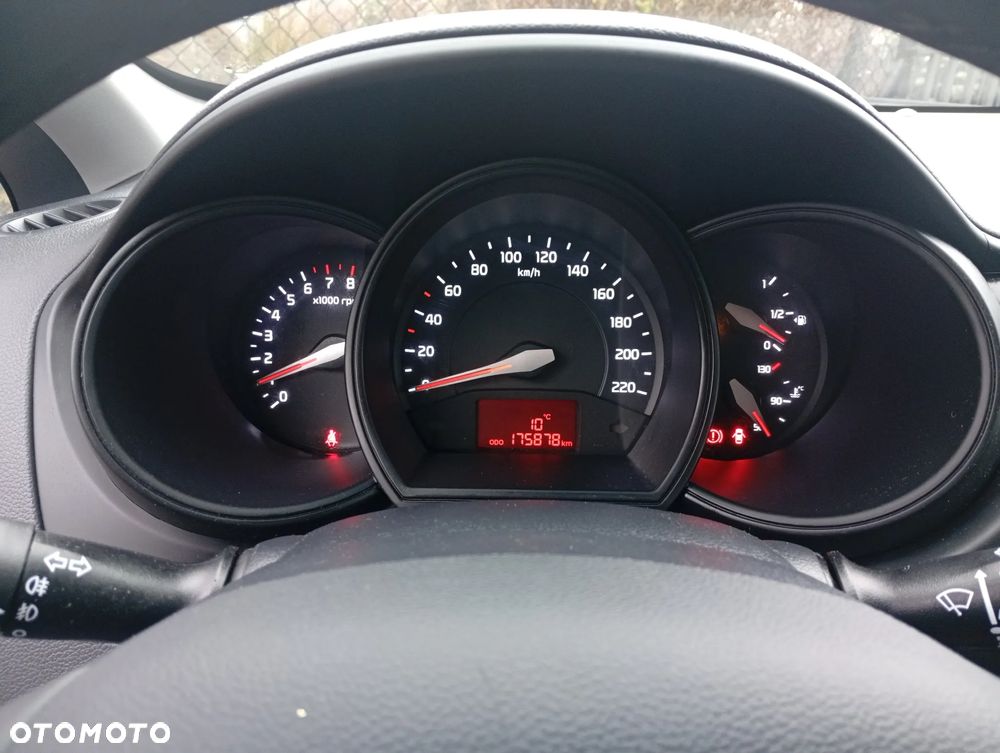 Kia Rio 1.4 Fifa World Cup Edition - 20