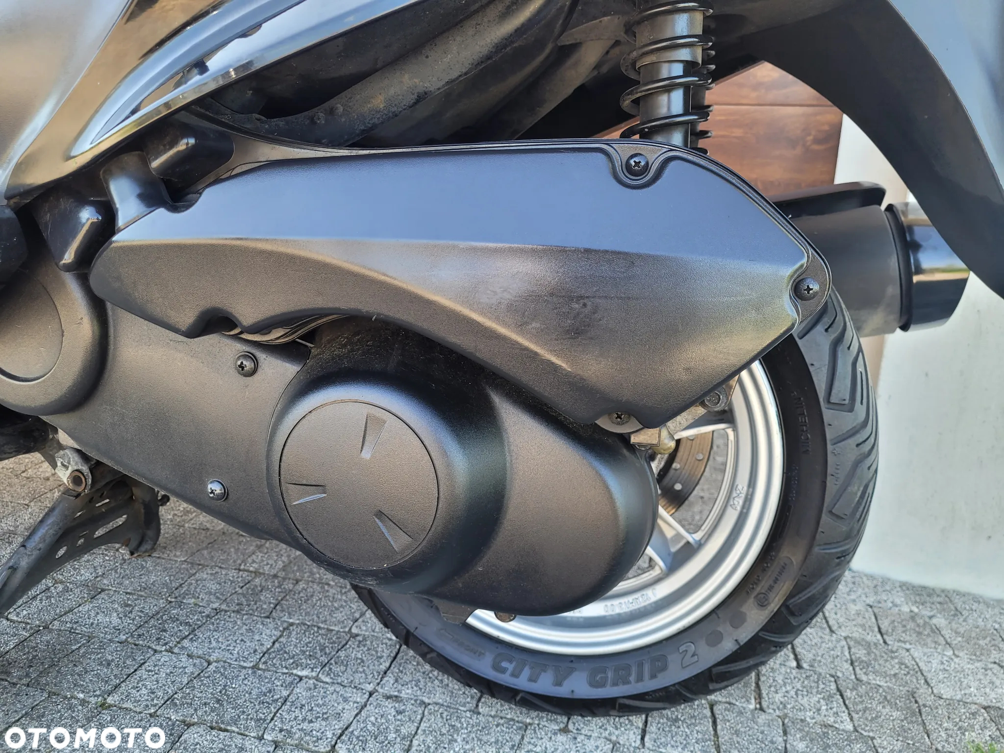 Suzuki Burgman - 17