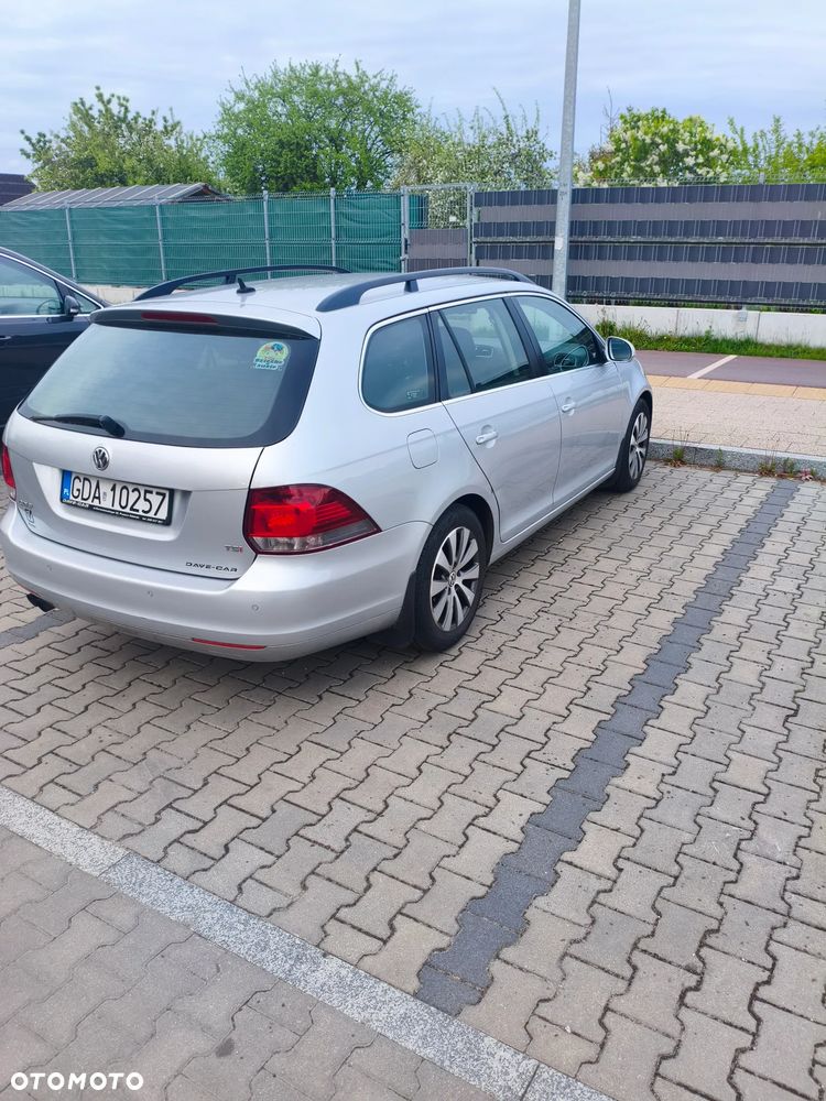 Volkswagen Golf 1.4 TSI Trendline DSG - 10