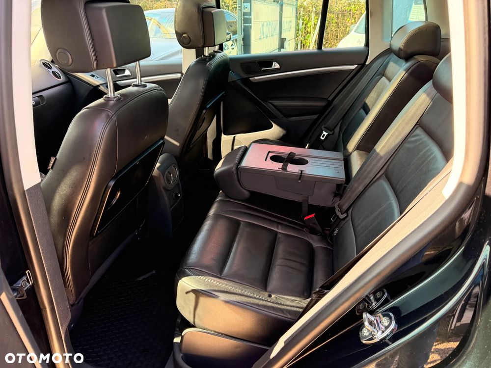 Volkswagen Tiguan 2.0 TSI 4Motion DSG Sport & Style - 28