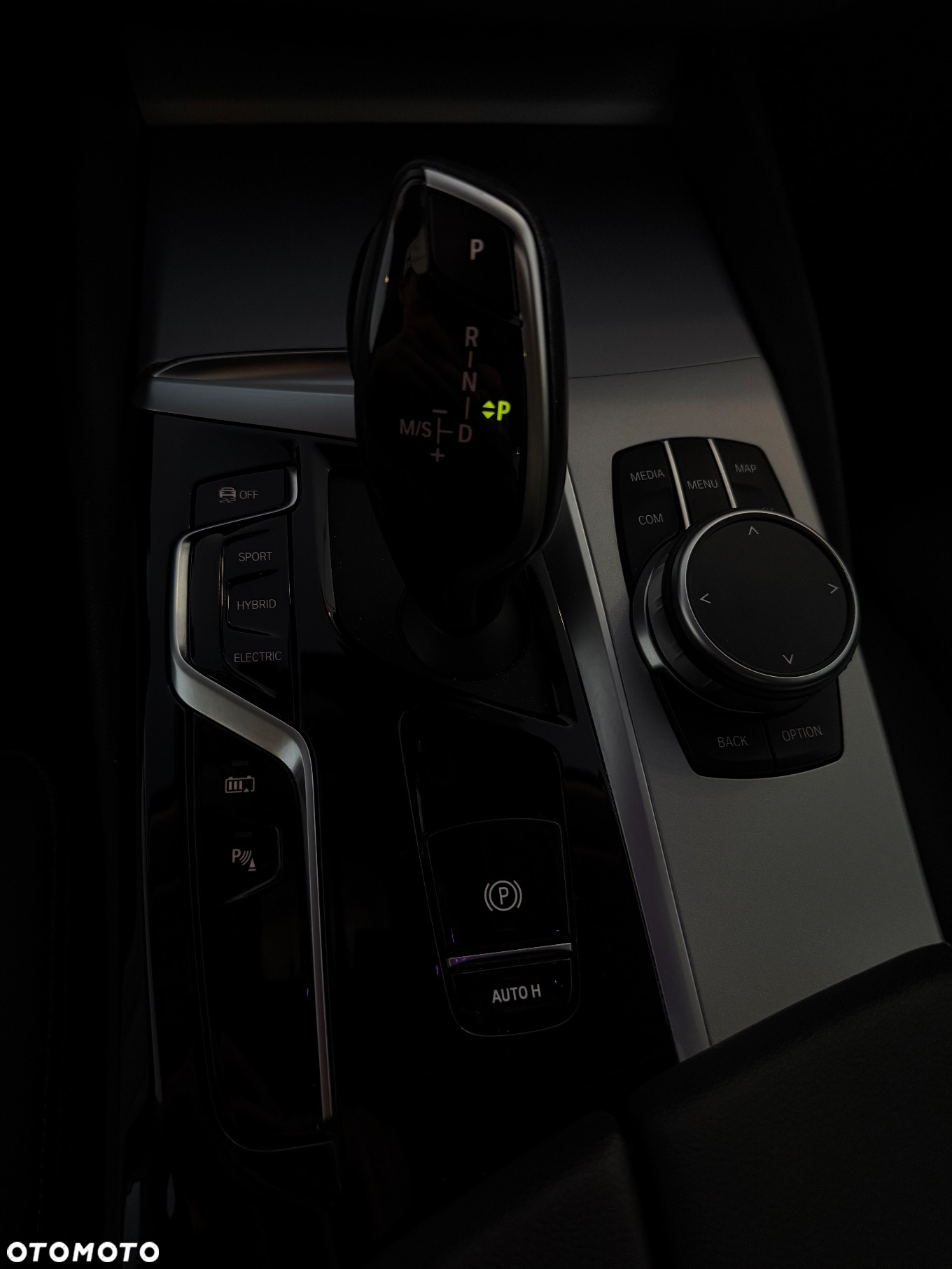 BMW Seria 5 530e xDrive - 30