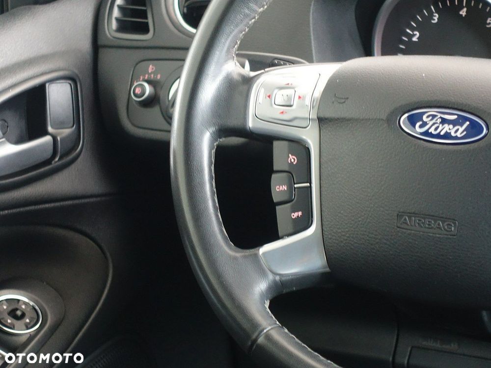 Ford Galaxy 2.0 Platinium X (Ghia) - 28