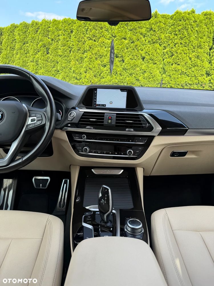 BMW X3 sDrive18d Advantage - 14